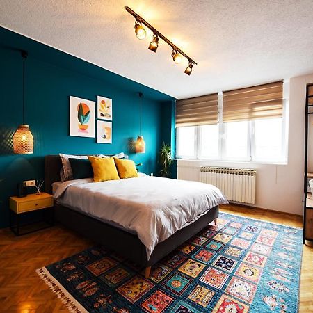 Cozy Bright Central Pristina Esterno foto